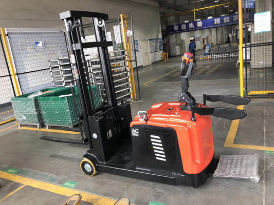 Il carrello elevatore controbilanciato elettrico Walkie cavalca gli impilatori 1500kg