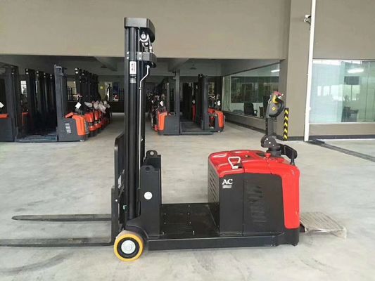 Il carrello elevatore controbilanciato elettrico Walkie cavalca gli impilatori 1500kg